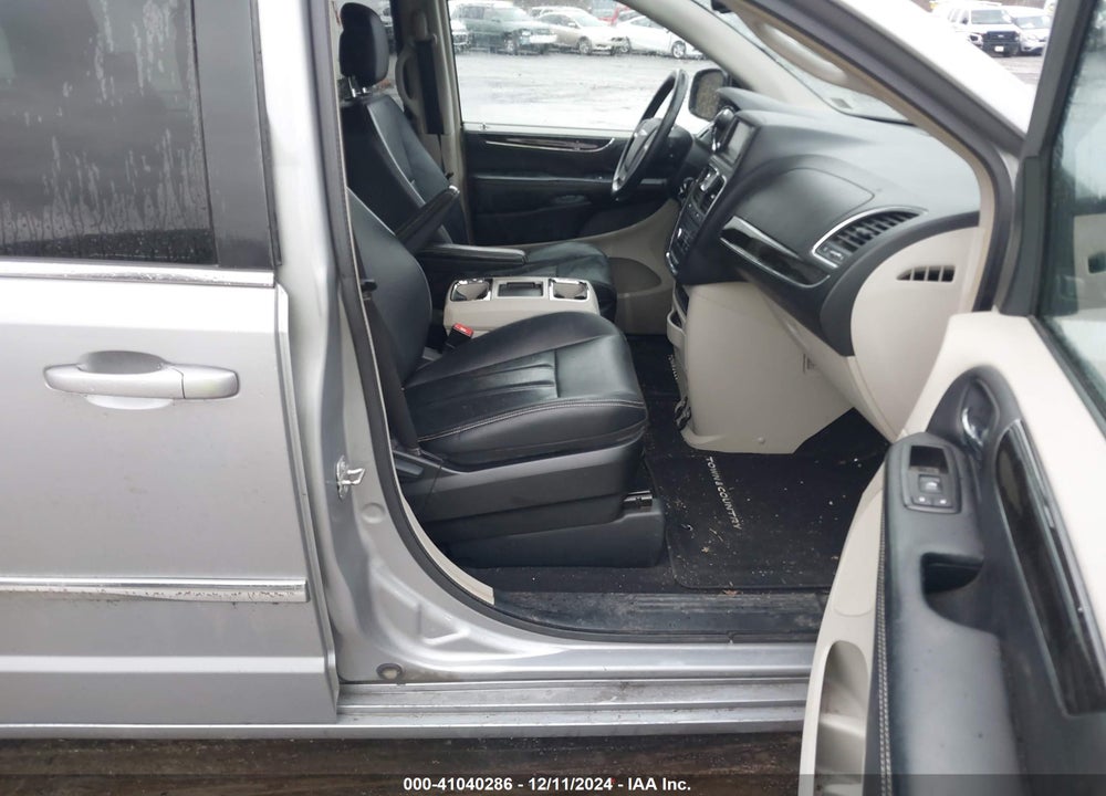 2014 CHRYSLER TOWN & COUNTRY TOURING VIN: 2C4RC1BG3ER403398