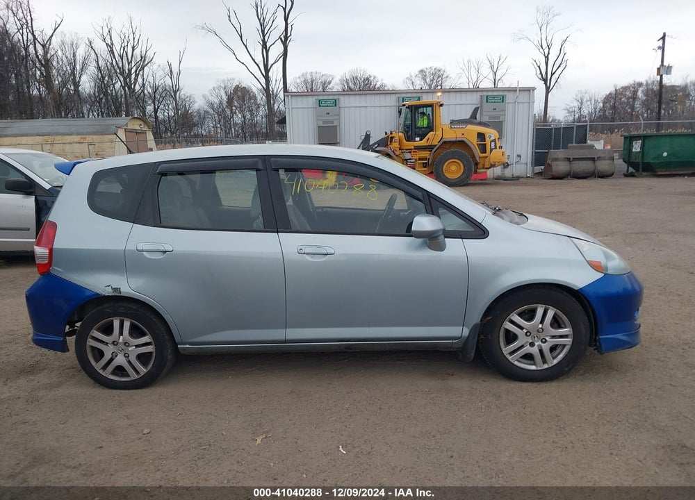 2007 HONDA FIT VIN: JHMGD38457S020382