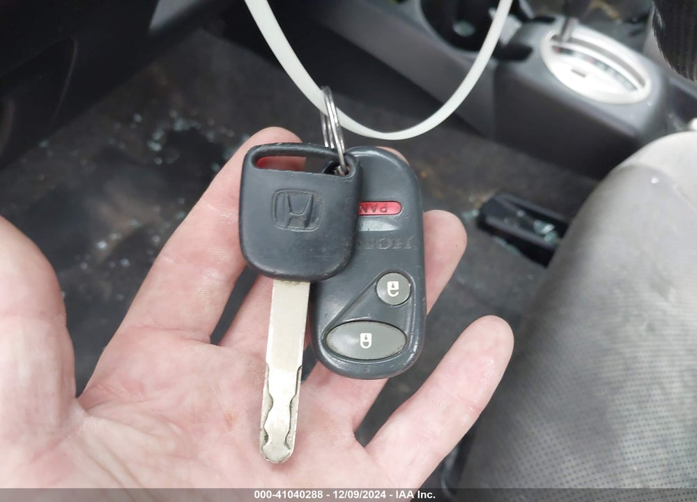 2007 HONDA FIT VIN: JHMGD38457S020382