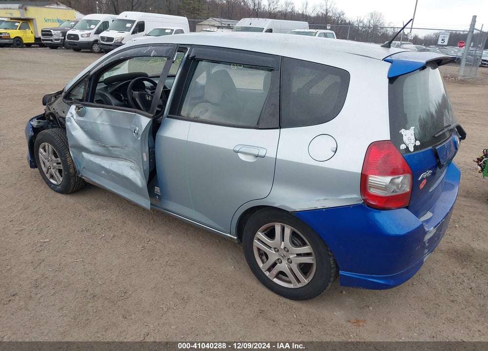 2007 HONDA FIT VIN: JHMGD38457S020382