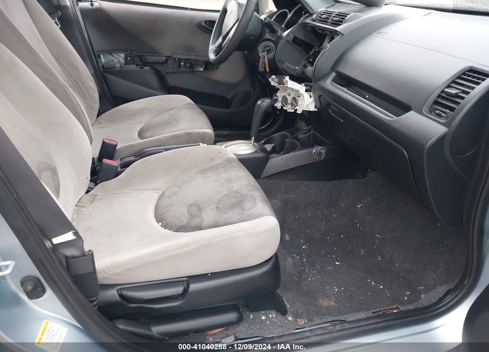 2007 HONDA FIT VIN: JHMGD38457S020382