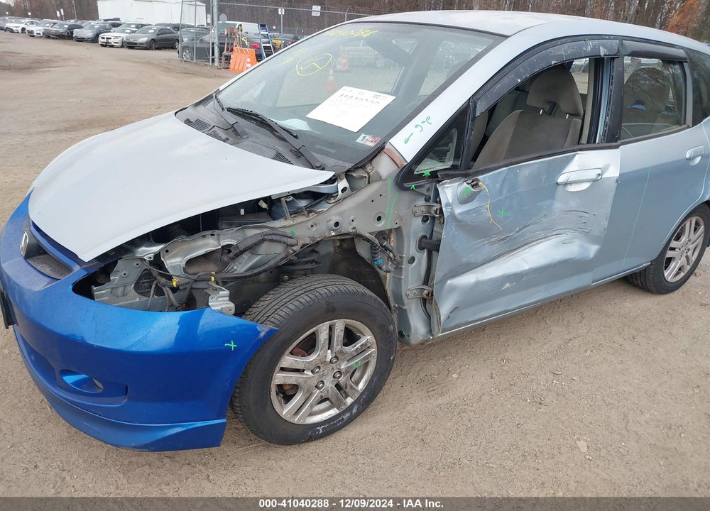 2007 HONDA FIT VIN: JHMGD38457S020382