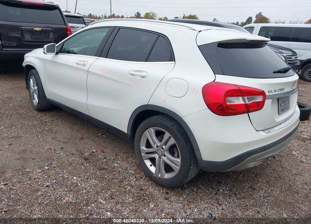 2015 MERCEDES-BENZ GLA 250 VIN: WDCTG4GB3FJ031053