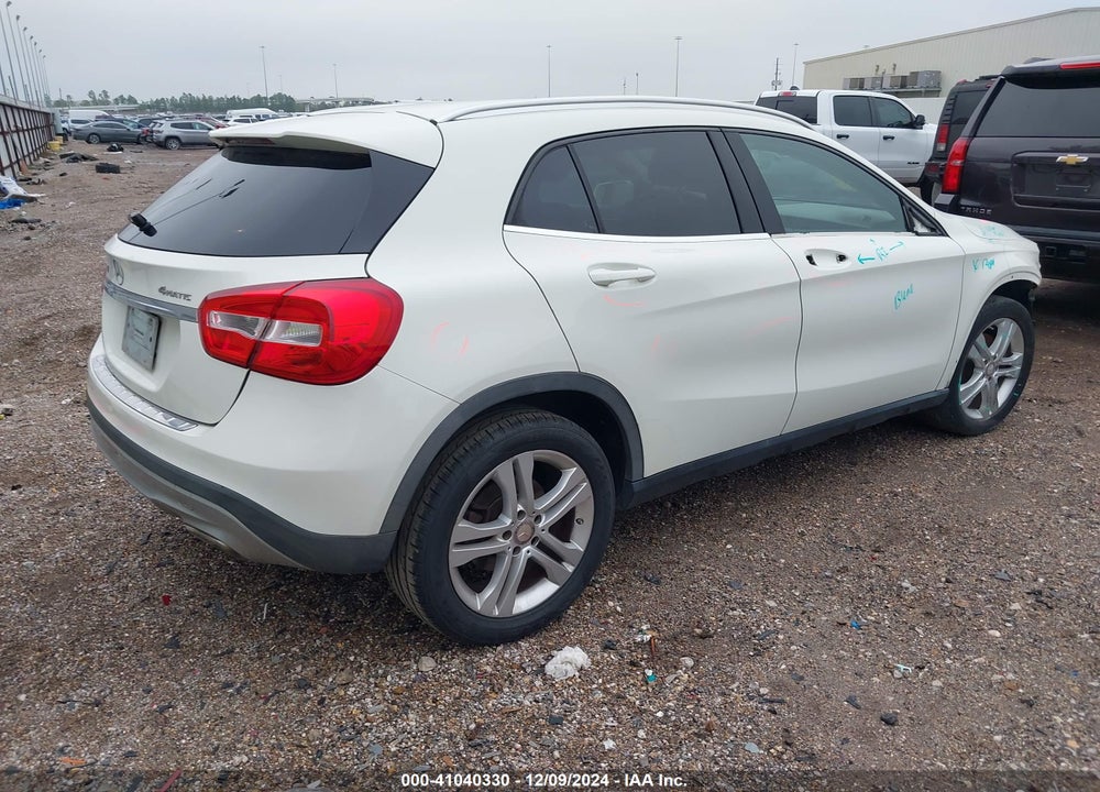 2015 MERCEDES-BENZ GLA 250 VIN: WDCTG4GB3FJ031053
