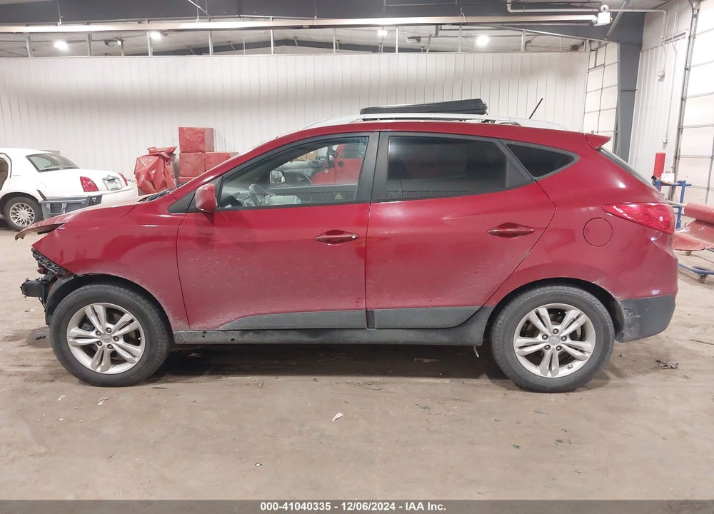2010 HYUNDAI TUCSON GLS VIN: KM8JUCAC8AU032803