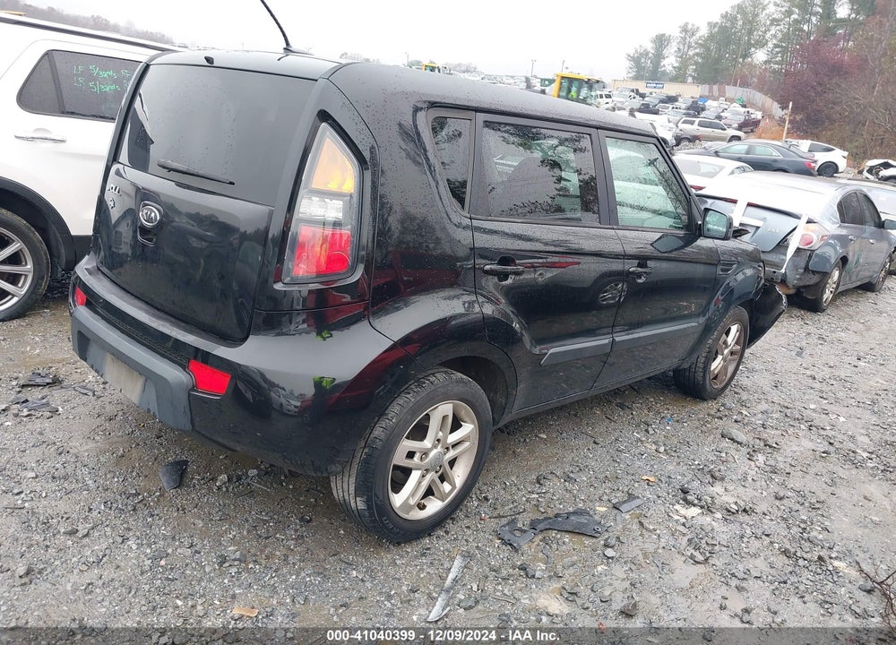 2011 KIA SOUL VIN: KNDJT2A21B7313852