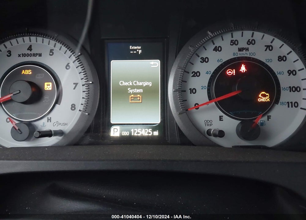 2015 TOYOTA SIENNA SE 8 PASSENGER VIN: 5TDXK3DC1FS615550