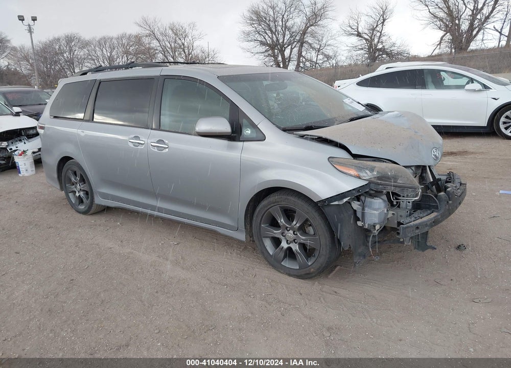 2015 TOYOTA SIENNA SE 8 PASSENGER VIN: 5TDXK3DC1FS615550