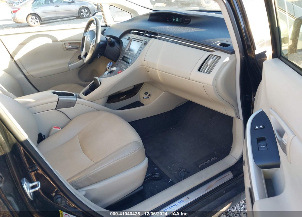 2015 TOYOTA PRIUS FIVE VIN: JTDKN3DU9F0407204