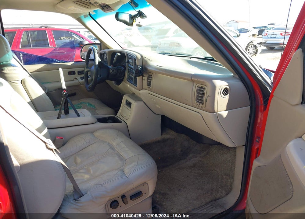 2001 CHEVROLET SUBURBAN 1500 LT VIN: 3GNFK16T41G283258