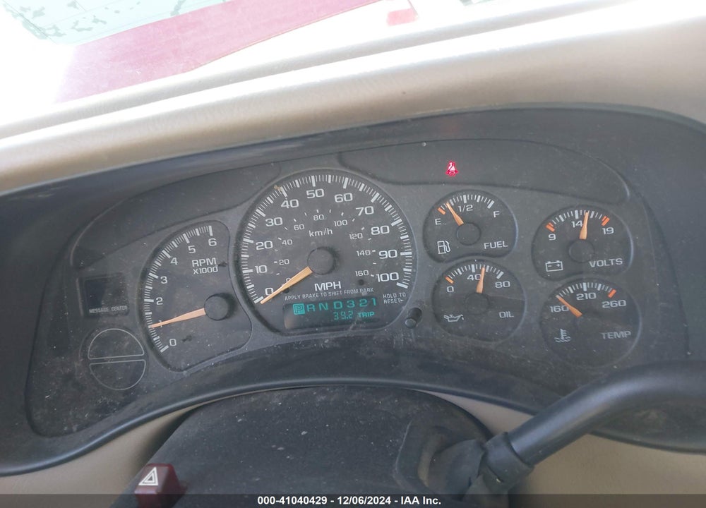 2001 CHEVROLET SUBURBAN 1500 LT VIN: 3GNFK16T41G283258