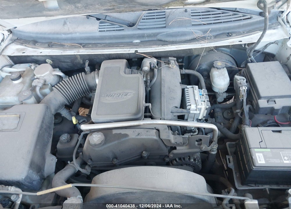 2004 CHEVROLET TRAILBLAZER LS VIN: 1GNDT13S442341382