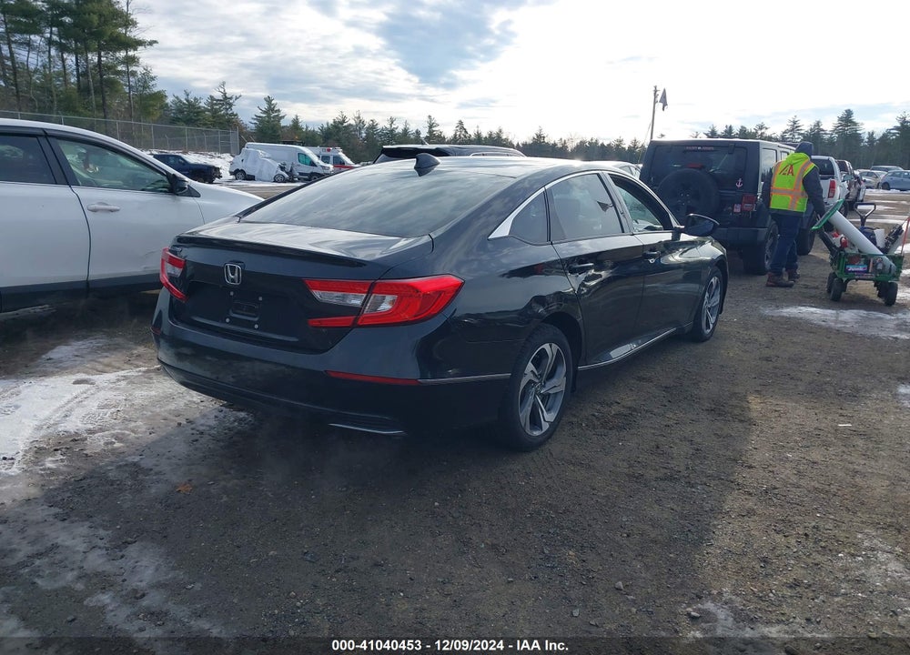 2018 HONDA ACCORD VIN: 1HGCV1F40JA122904