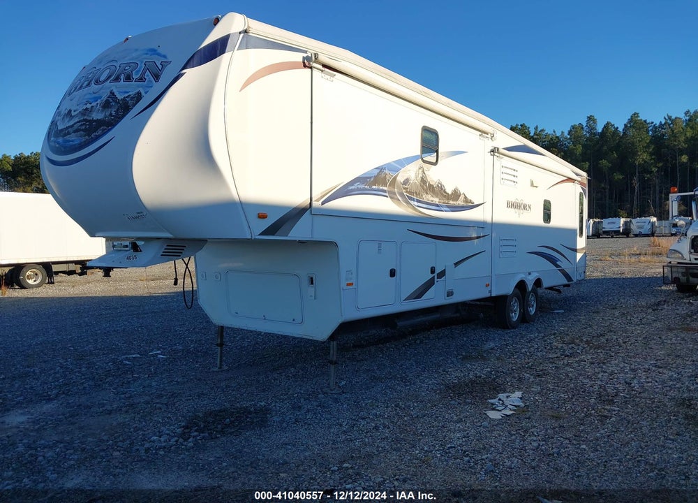 2011 HEARTLAND BIGHORN VIN: 5SFBG3820BE234928
