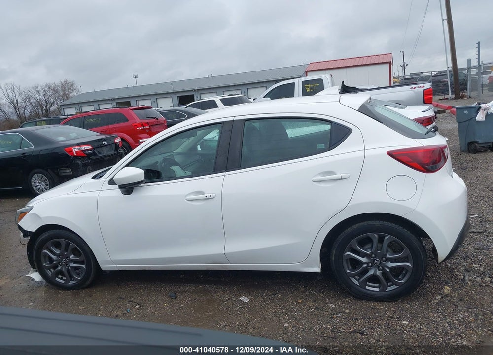 2020 TOYOTA YARIS VIN: 3MYDLBJV3LY702291