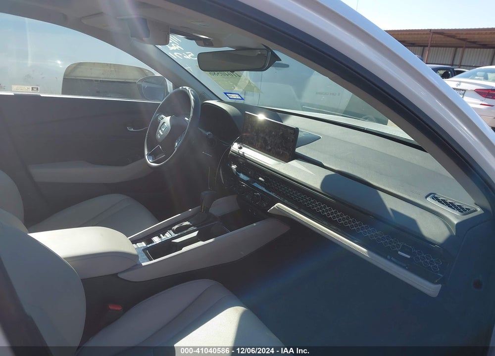 2024 HONDA ACCORD HYBRID EX-L VIN: 1HGCY2F68RA025671