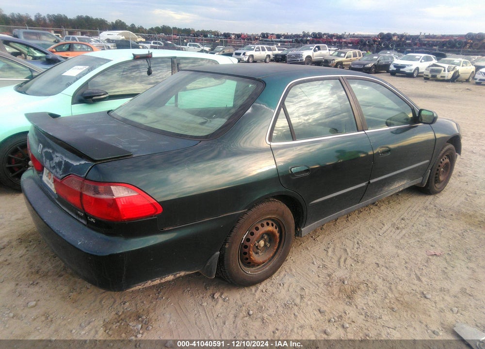 1999 HONDA ACCORD LX VIN: 1HGCG564XXA055366