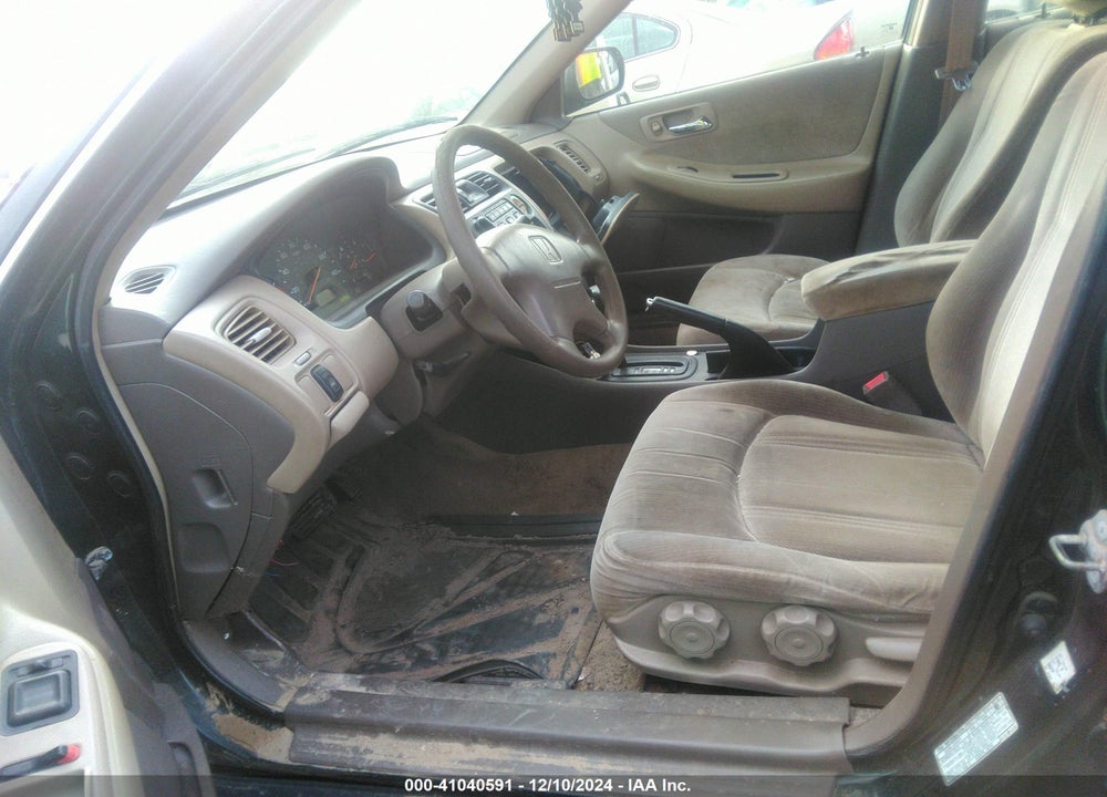 1999 HONDA ACCORD LX VIN: 1HGCG564XXA055366