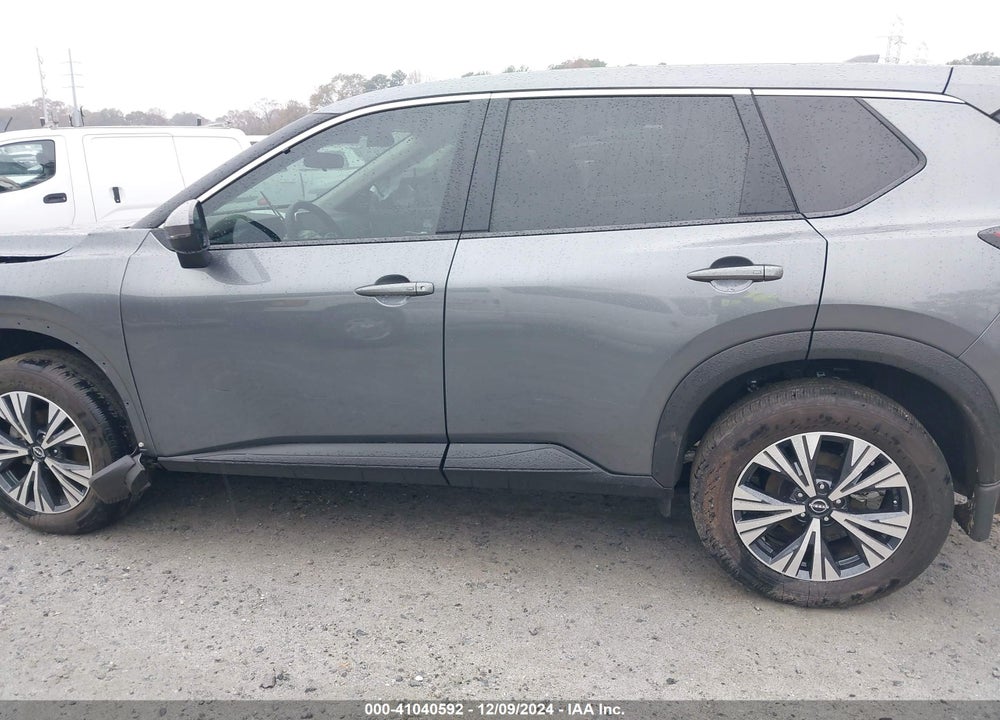 2022 NISSAN ROGUE SV FWD VIN: 5N1BT3BA1NC702465