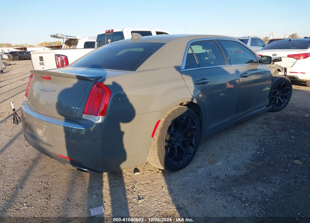 2017 CHRYSLER 300 LIMITED VIN: 2C3CCAAG7HH625819