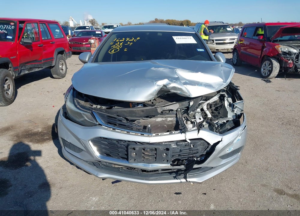 2018 CHEVROLET CRUZE VIN: 1G1BE5SM8J7108682