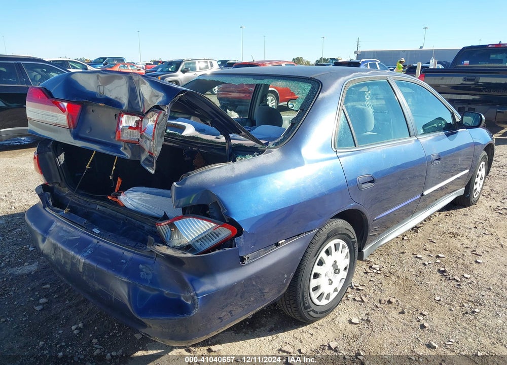 2002 HONDA ACCORD 2.3 VP VIN: 1HGCF86692A058760