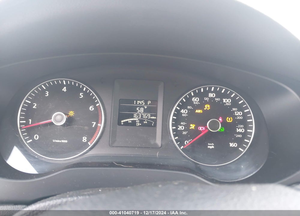 2014 VOLKSWAGEN JETTA 1.8T SE VIN: 3VWD07AJ7EM431129