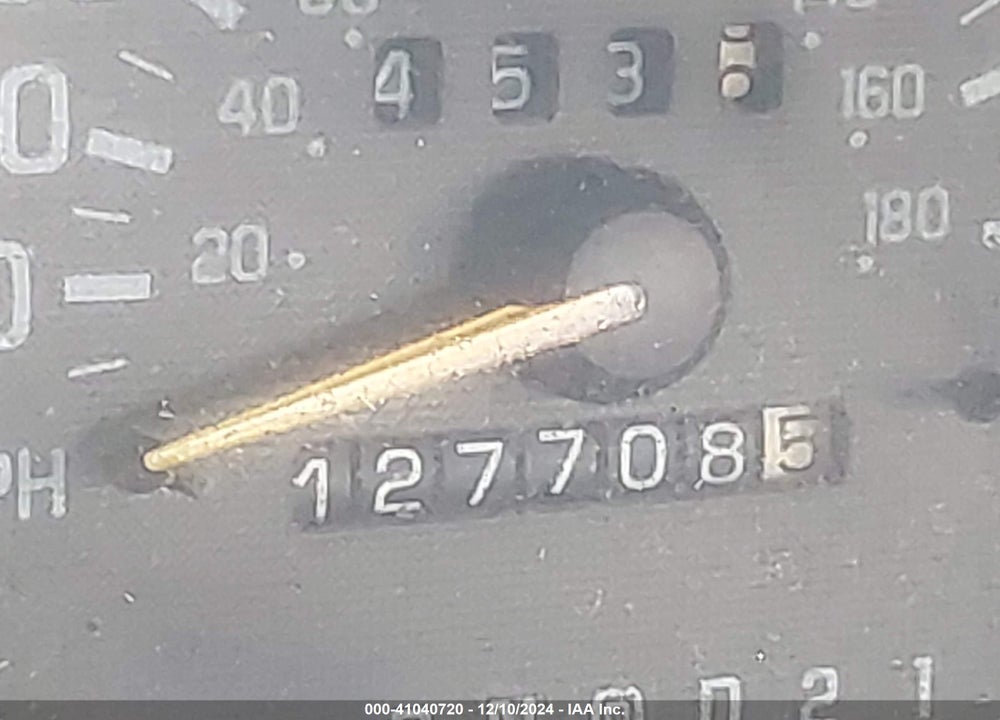 2001 CHEVROLET LUMINA VIN: 2G1WL52J611242150