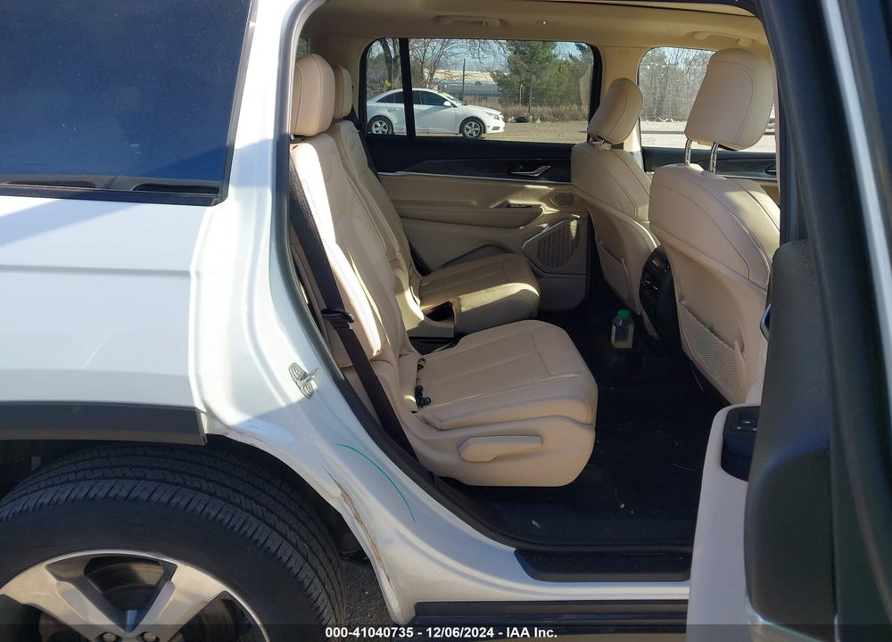 2021 JEEP GRAND CHEROKEE L LIMITED 4X4 VIN: 1C4RJKBGXM8163787