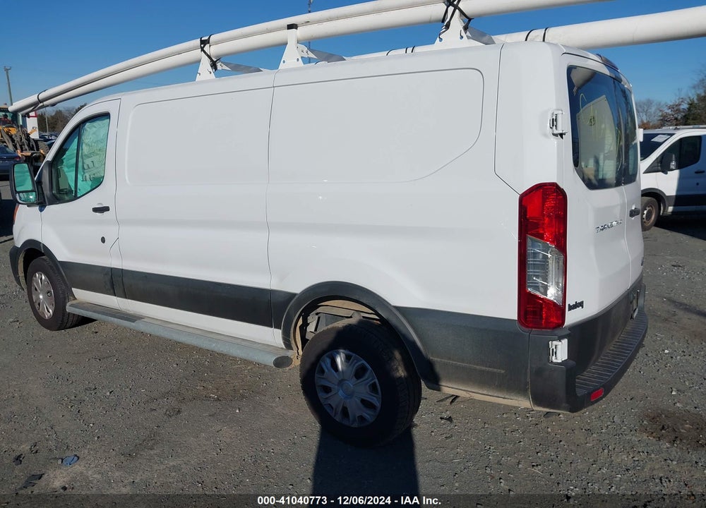 2022 FORD TRANSIT-250 CARGO VAN VIN: 1FTBR1Y82NKA38923