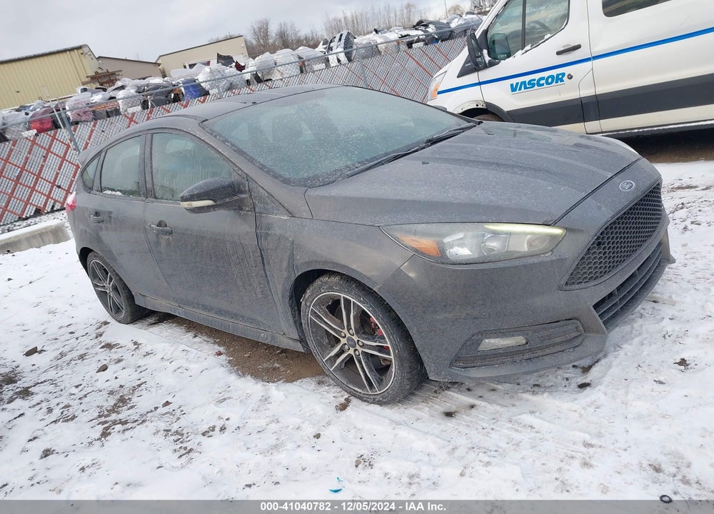 2015 FORD FOCUS ST VIN: 1FADP3L90FL239974