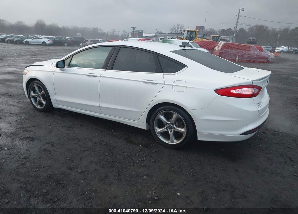2015 FORD FUSION SE VIN: 3FA6P0HD4FR108195