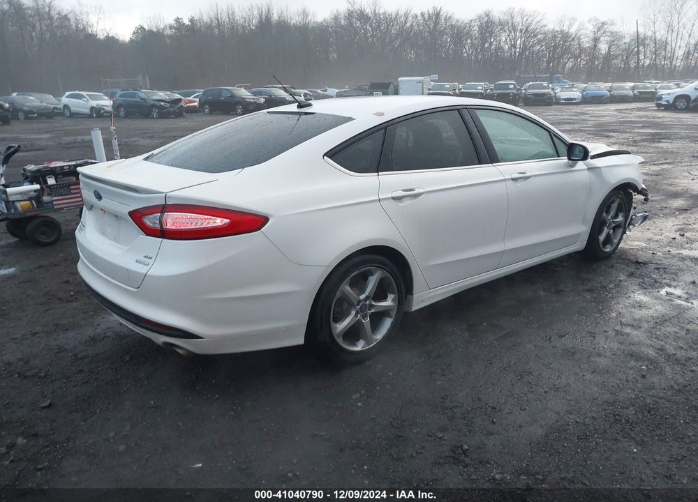2015 FORD FUSION SE VIN: 3FA6P0HD4FR108195