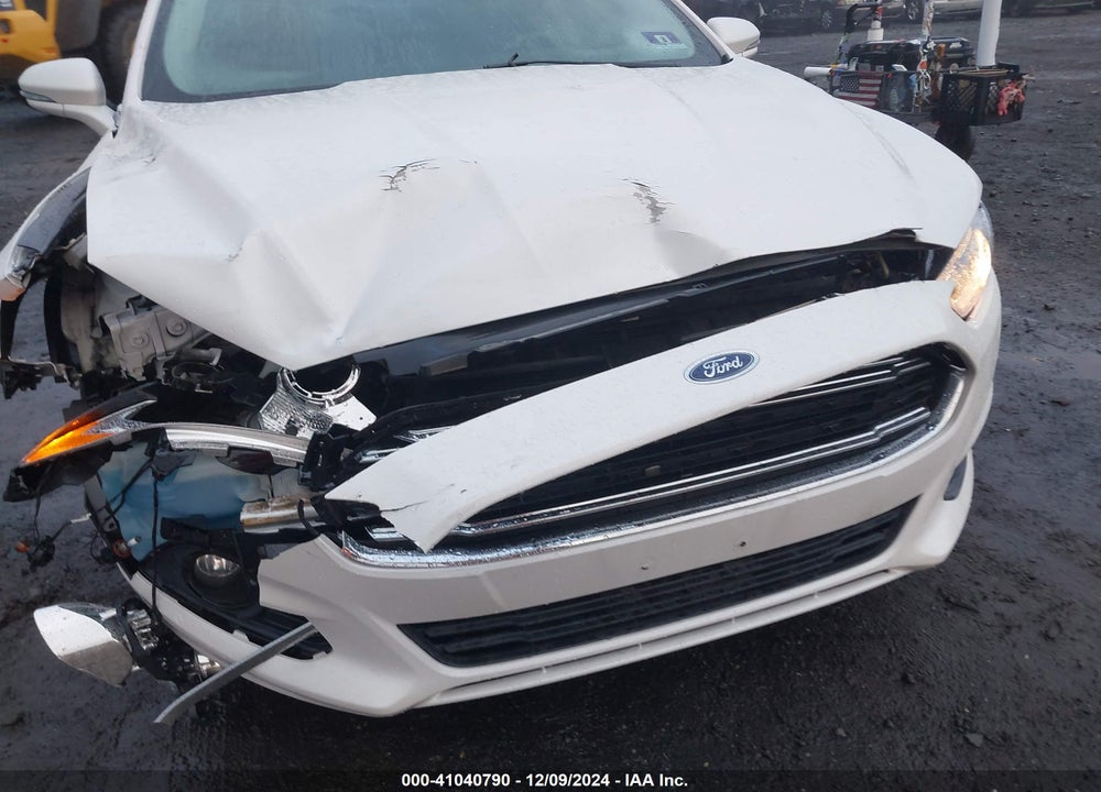 2015 FORD FUSION SE VIN: 3FA6P0HD4FR108195