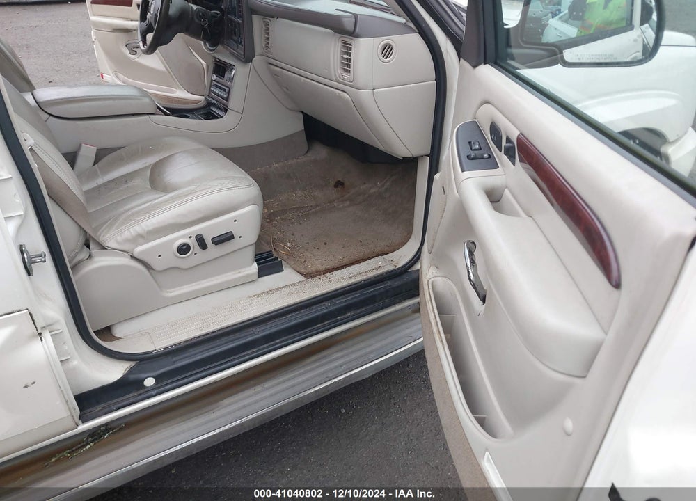 2005 CADILLAC ESCALADE ESV STANDARD VIN: 3GYFK66N25G208002