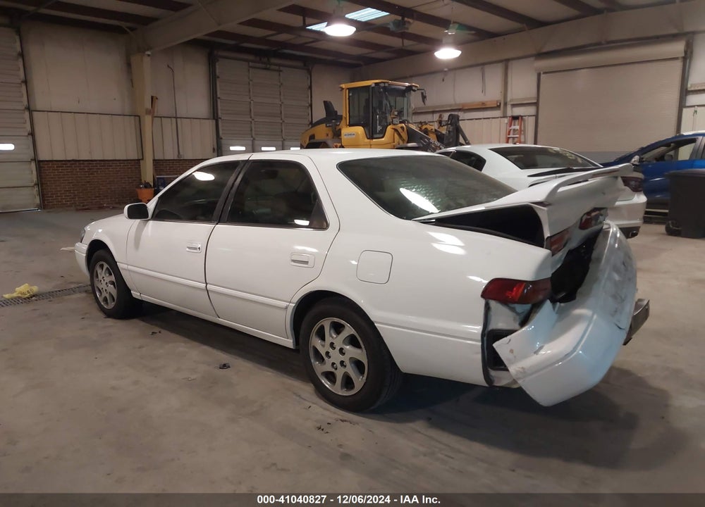 1998 TOYOTA CAMRY XLE V6 VIN: 4T1BF28K3WU926866