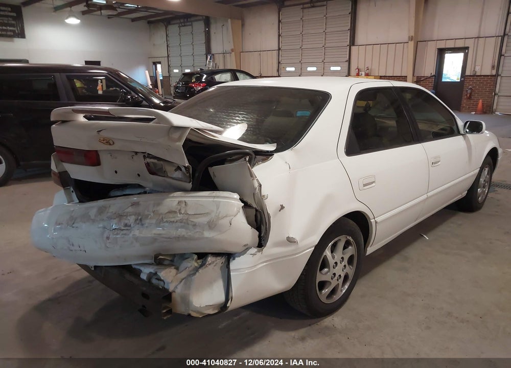 1998 TOYOTA CAMRY XLE V6 VIN: 4T1BF28K3WU926866