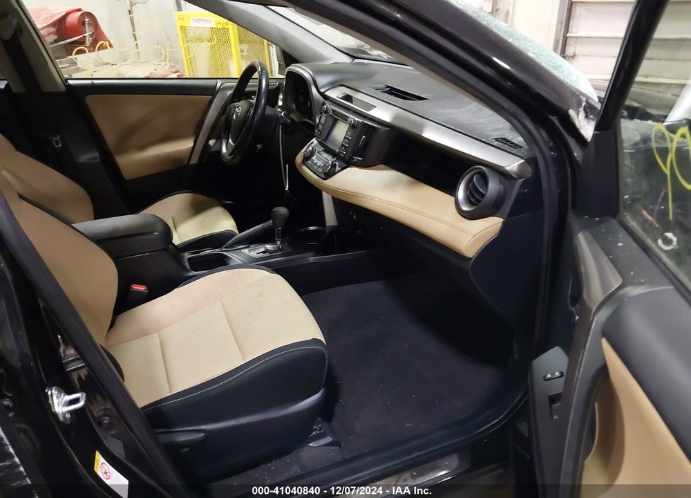 2017 TOYOTA RAV4 HYBRID XLE VIN: JTMRJREV9HD100227