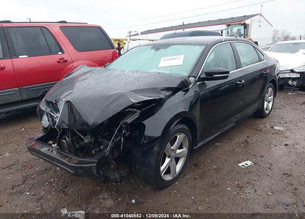 2013 VOLKSWAGEN PASSAT VIN: 1VWBP7A37DC101804