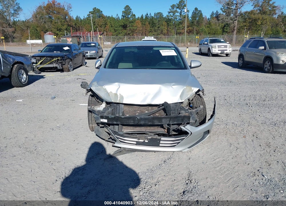 2018 HYUNDAI ELANTRA SEL VIN: 5NPD84LFXJH294481