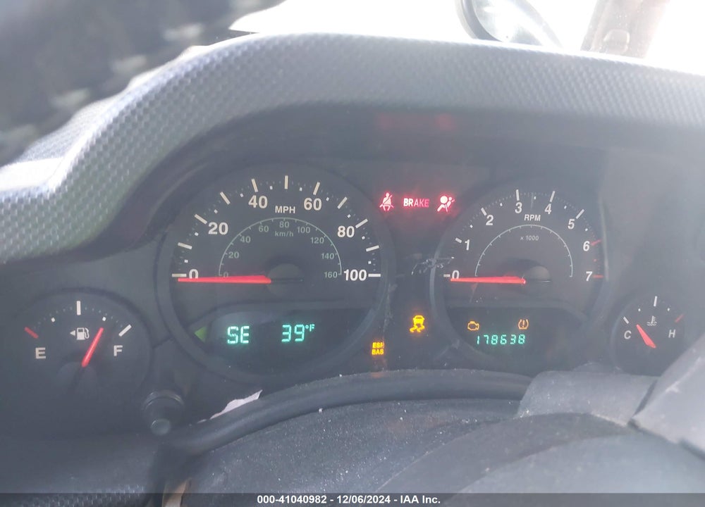 2008 JEEP WRANGLER X VIN: 1J4FA24118L515745