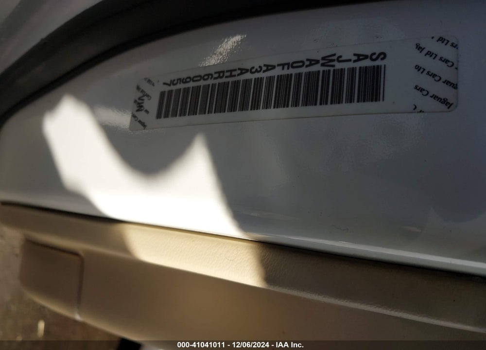 2010 JAGUAR XF VIN: SAJWA0FA3AHR60957