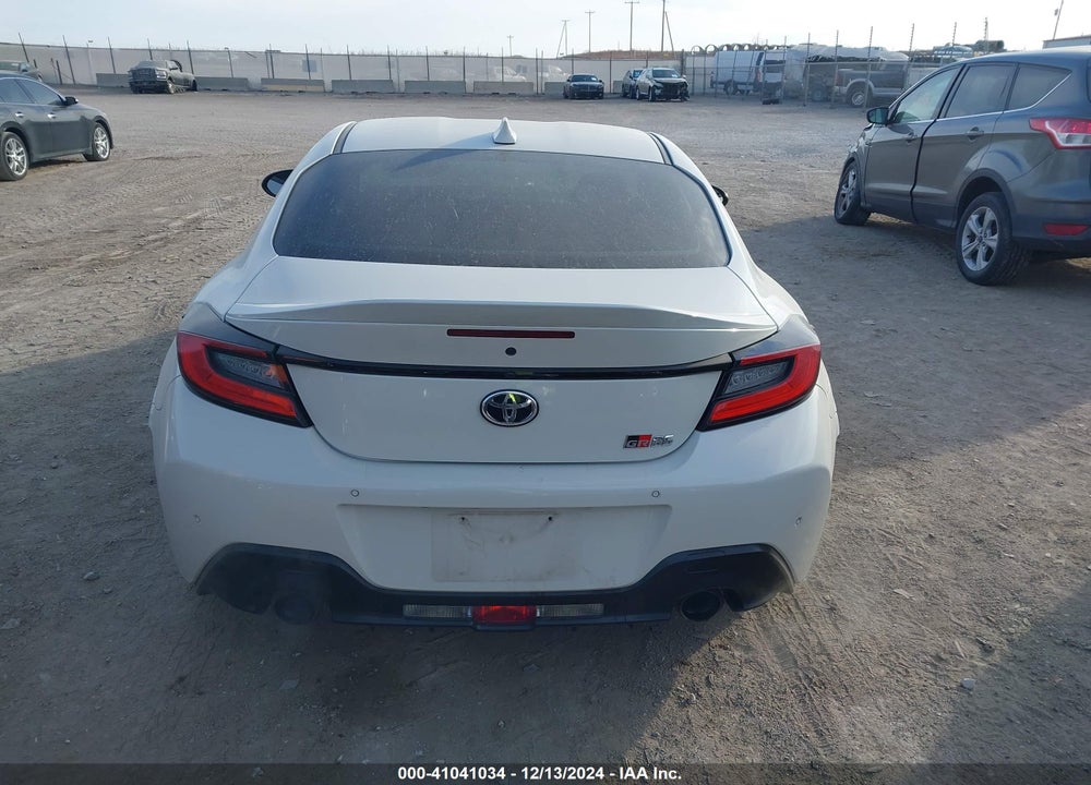 2023 TOYOTA GR 86 VIN: JF1ZNBF18P8760859