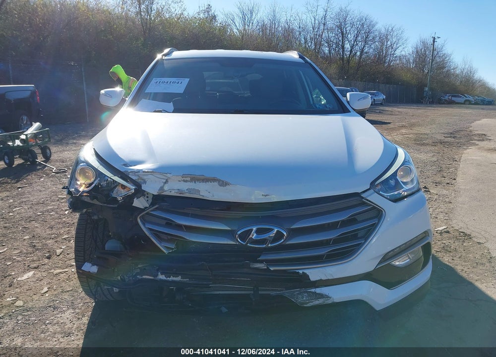 2018 HYUNDAI SANTA FE SPORT 2.4L VIN: 5NMZUDLBXJH068064
