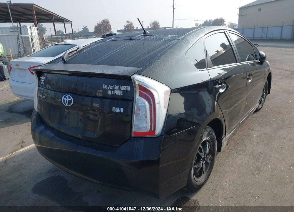 2013 TOYOTA PRIUS TWO VIN: JTDKN3DUXD1722617