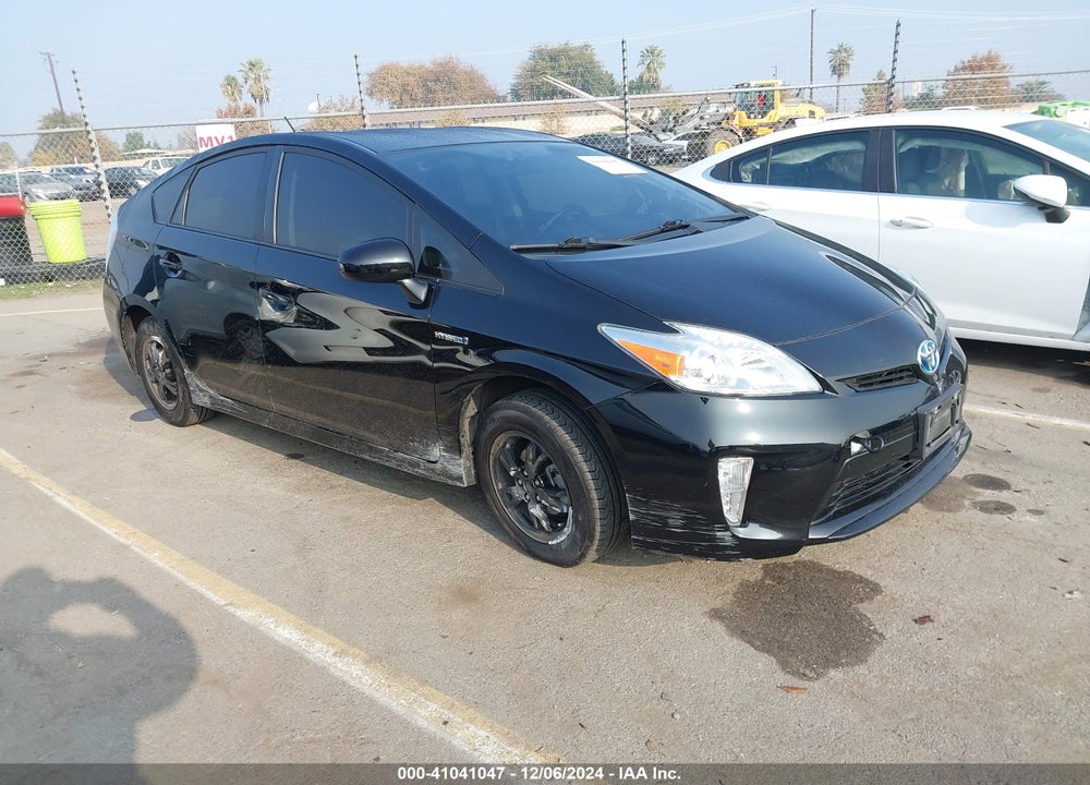 2013 TOYOTA PRIUS TWO VIN: JTDKN3DUXD1722617