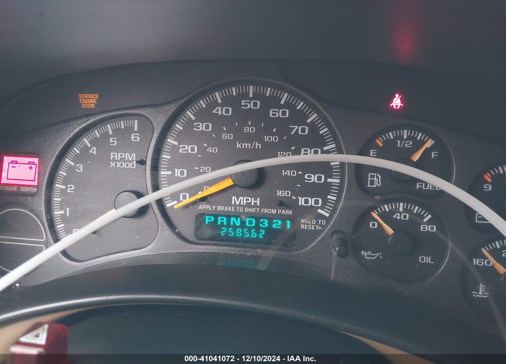 2000 CHEVROLET TAHOE ALL NEW LS VIN: 1GNEK13T7YJ117261