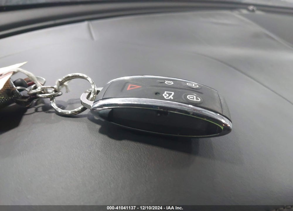 2011 JAGUAR XF PREMIUM VIN: SAJWA0GB9BLS07438