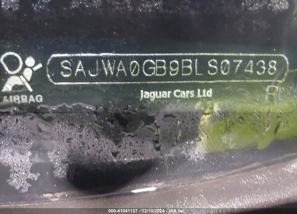 2011 JAGUAR XF PREMIUM VIN: SAJWA0GB9BLS07438