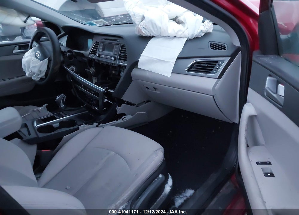 2017 HYUNDAI SONATA VIN: 5NPE24AF9HH494738